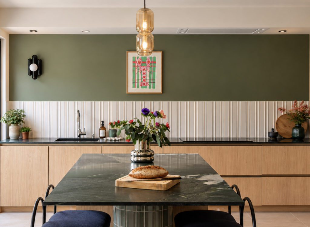 Mise en lumière de la cuisine après rénovation électrique