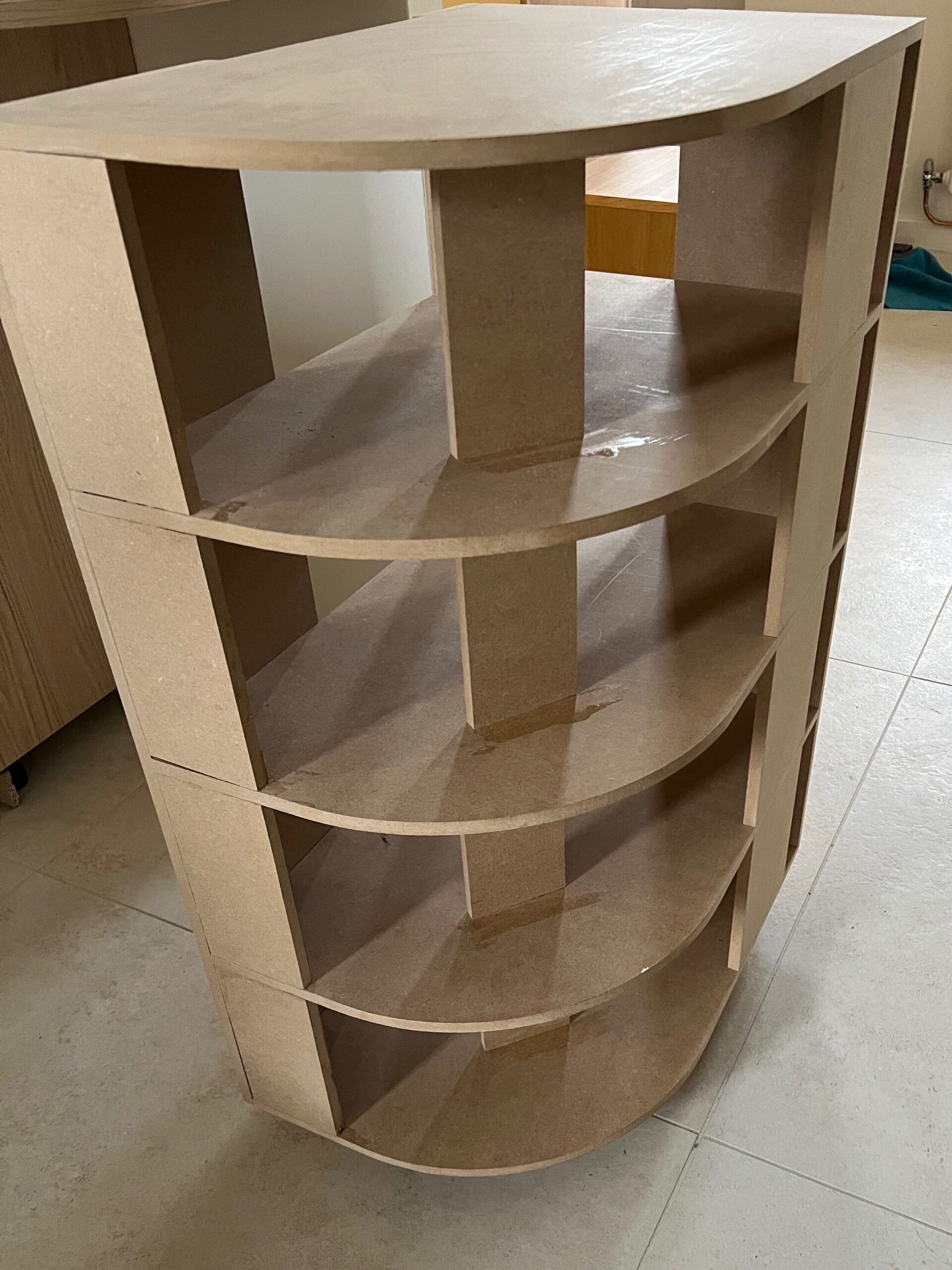 Assemblage d'une structure courbes